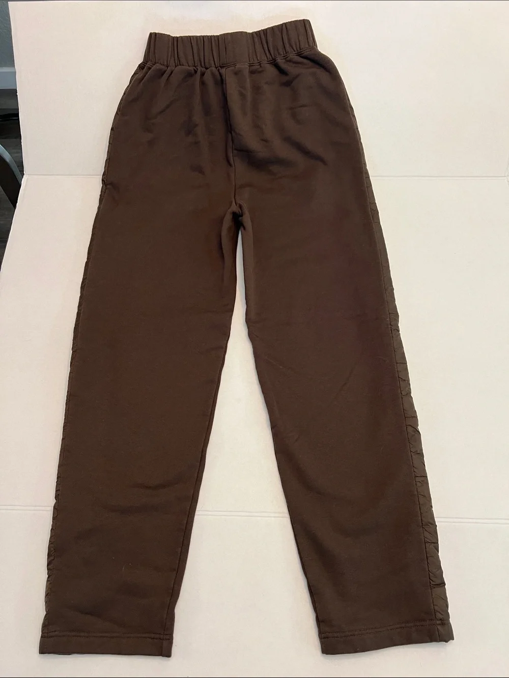 ALO YOGA ESPRESSO BROWN SWEATPANTS JOGGERS PUFFER SIDE PANEL SIZE XS